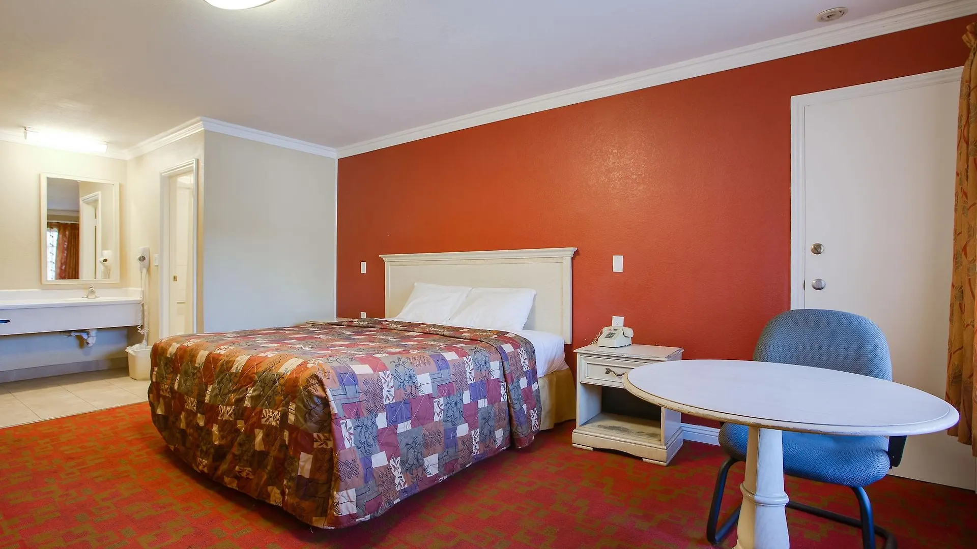 Abby'S Anaheimer Inn - Across Disneyland Park 2*, Anaheim
