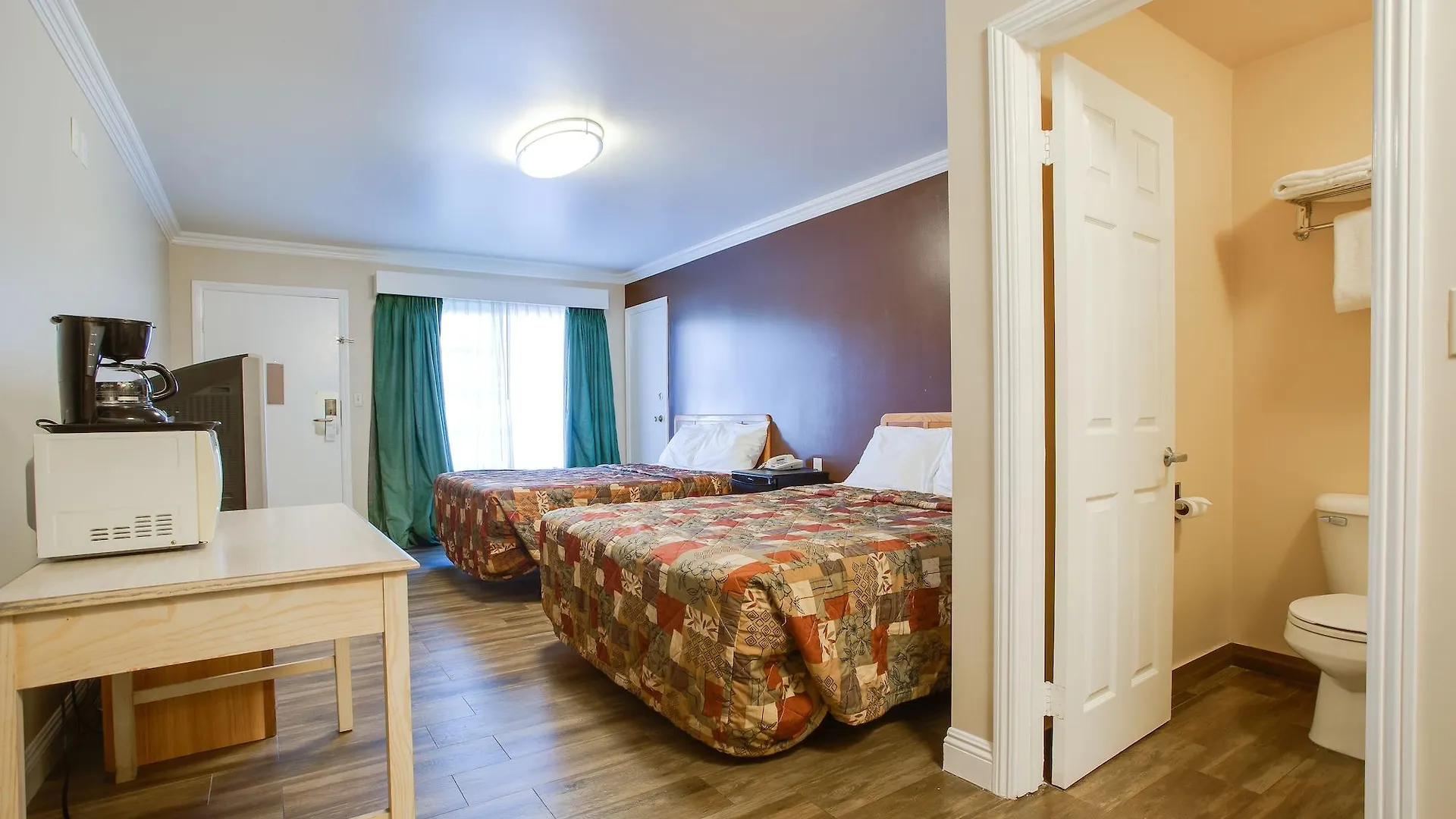 Abby'S Anaheimer Inn - Across Disneyland Park 2*, Anaheim