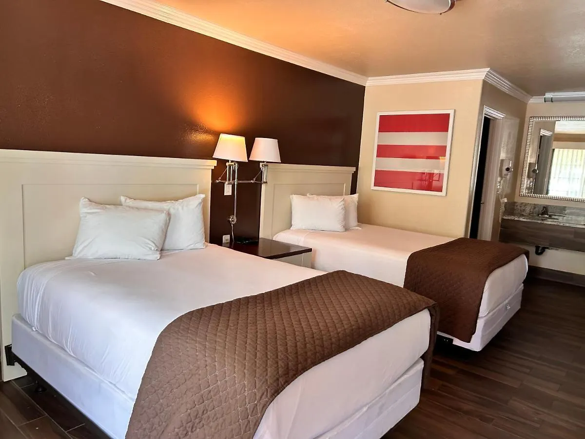Abby'S Anaheimer Inn - Across Disneyland Park Anaheim