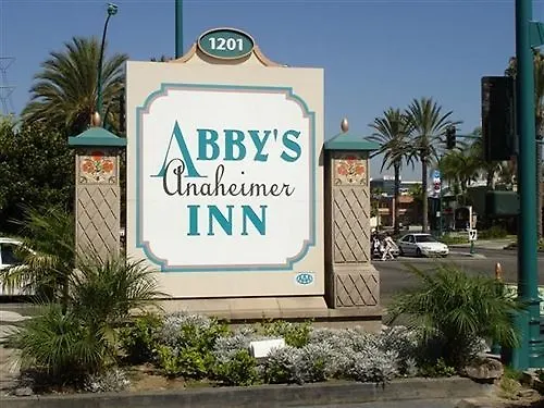 Abby'S Anaheimer Inn - Across Disneyland Park