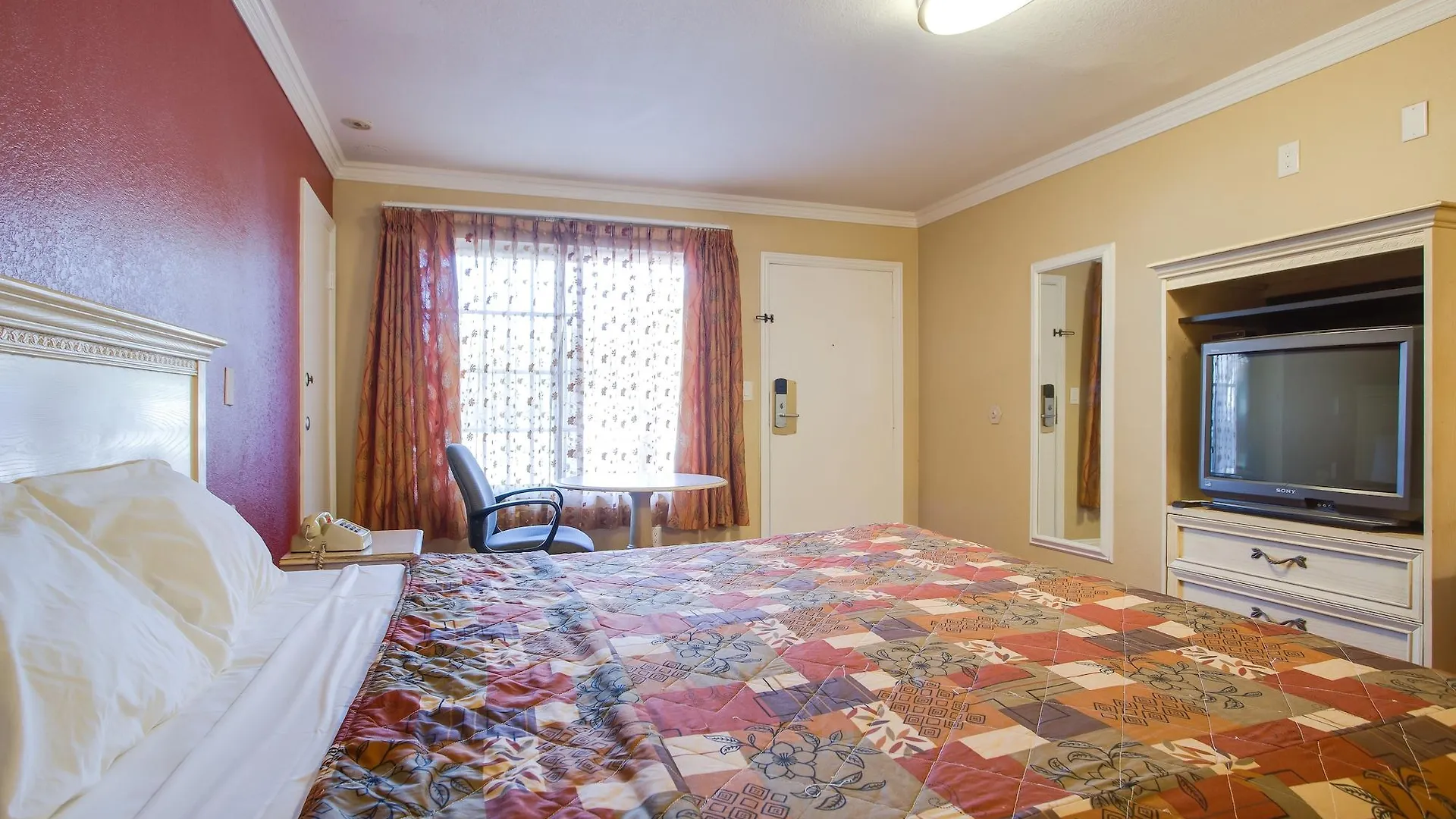 Abby'S Anaheimer Inn - Across Disneyland Park United States
