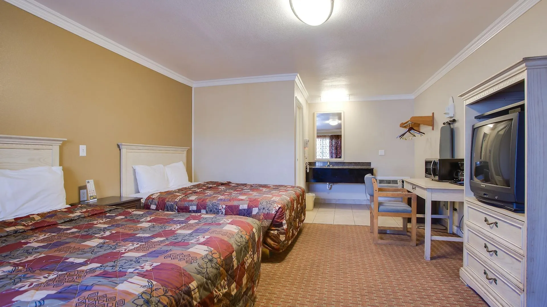 Hotel Abby'S Anaheimer Inn - Across Disneyland Park