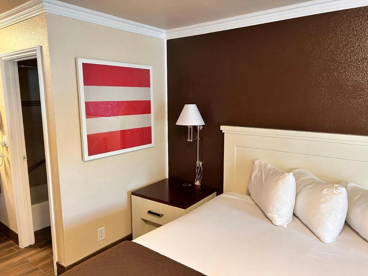 Abby'S Anaheimer Inn - Across Disneyland Park Hotel